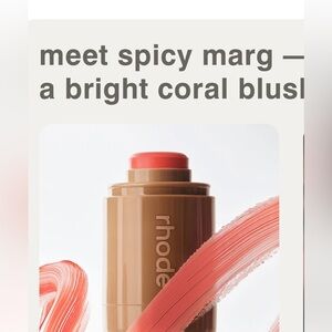 Rhode pocket blush